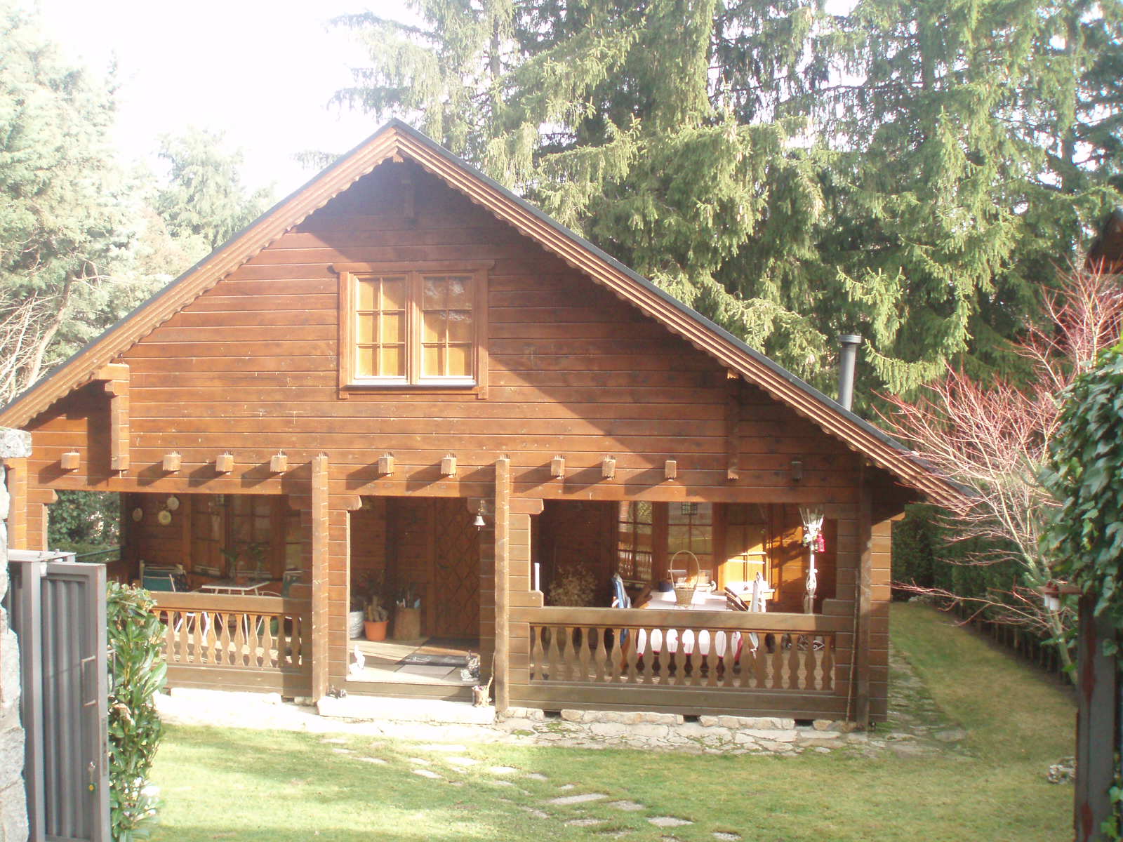 900 Chalet